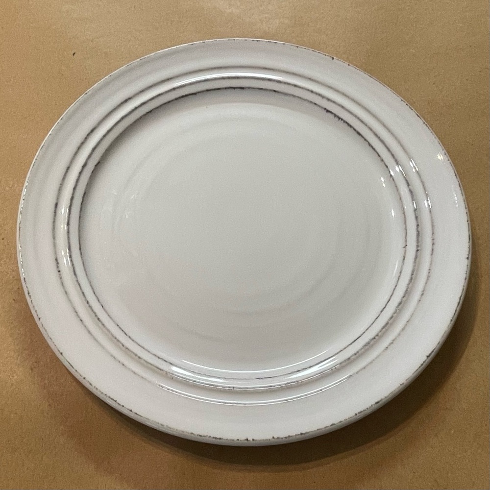 Noble Excellence Harper Stoneware White Plates Set of 4 Handcrafted Portugal - Picture 3 of 6